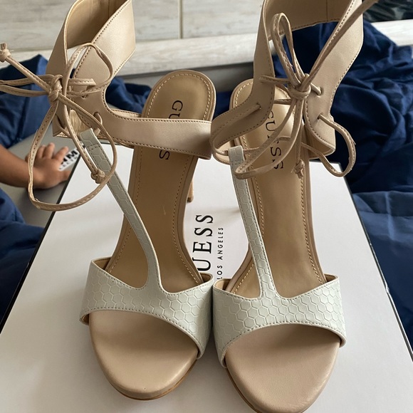 GUESS Women's ALEXES3 Slingback Size 8.5 - Picture 1 of 7